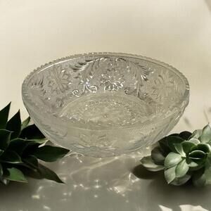 Indiana Glass Tiara Sandwich Pattern Clear Glass Scallop Edge 6.6 in Bowl